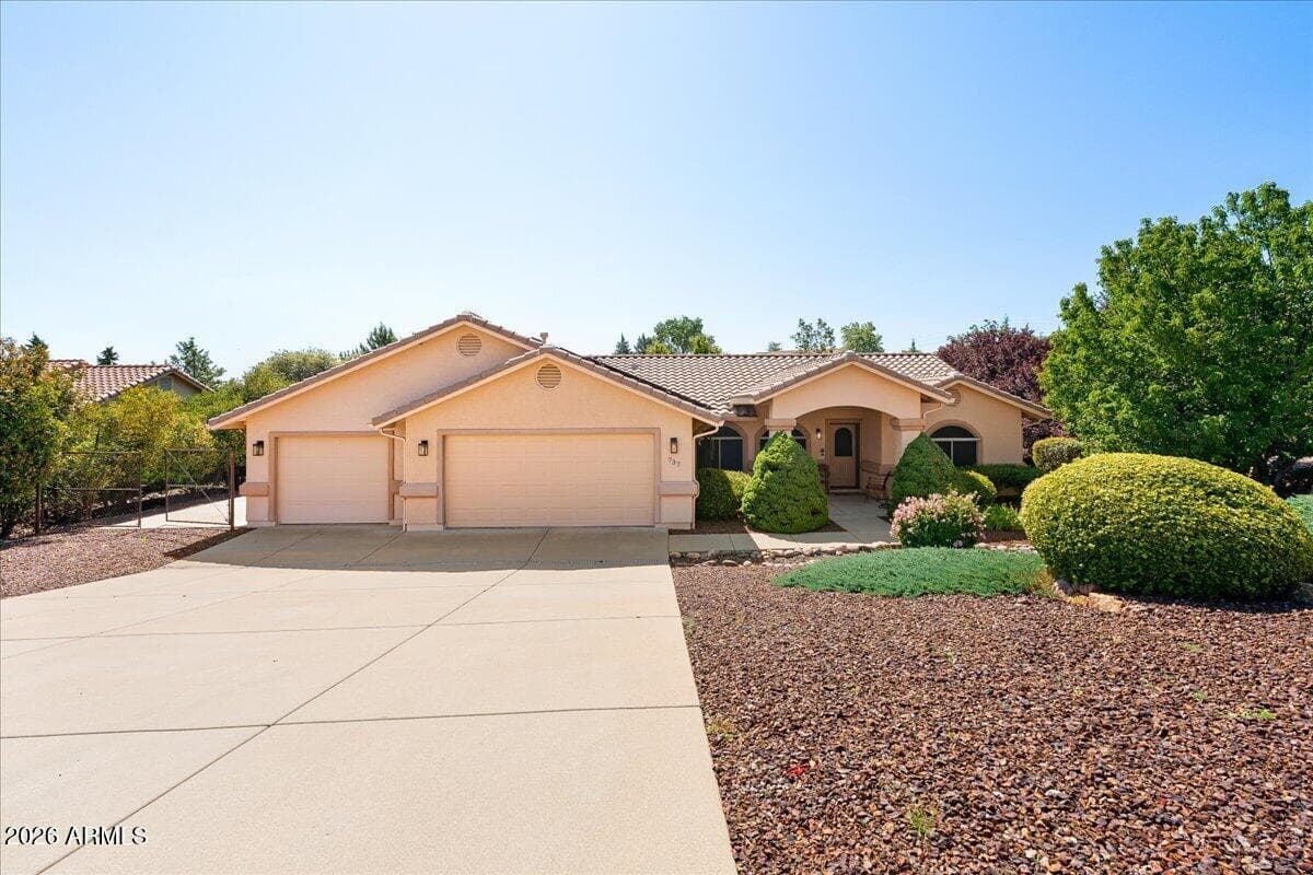 737 PEPPERMINT Way, Prescott, AZ 86305 — photo 1 of 20