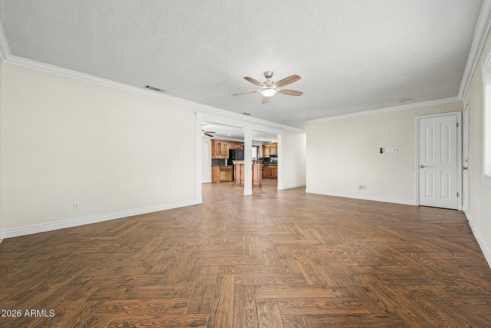 6241 W HIGHLAND Avenue, Phoenix, AZ 85033 — photo 7 of 27