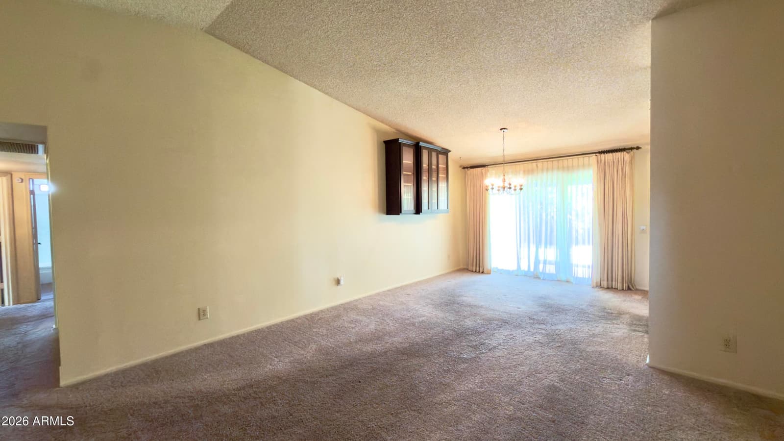 10121 W AVENIDA CORDONIZ, Phoenix, AZ 85037 — photo 4 of 21