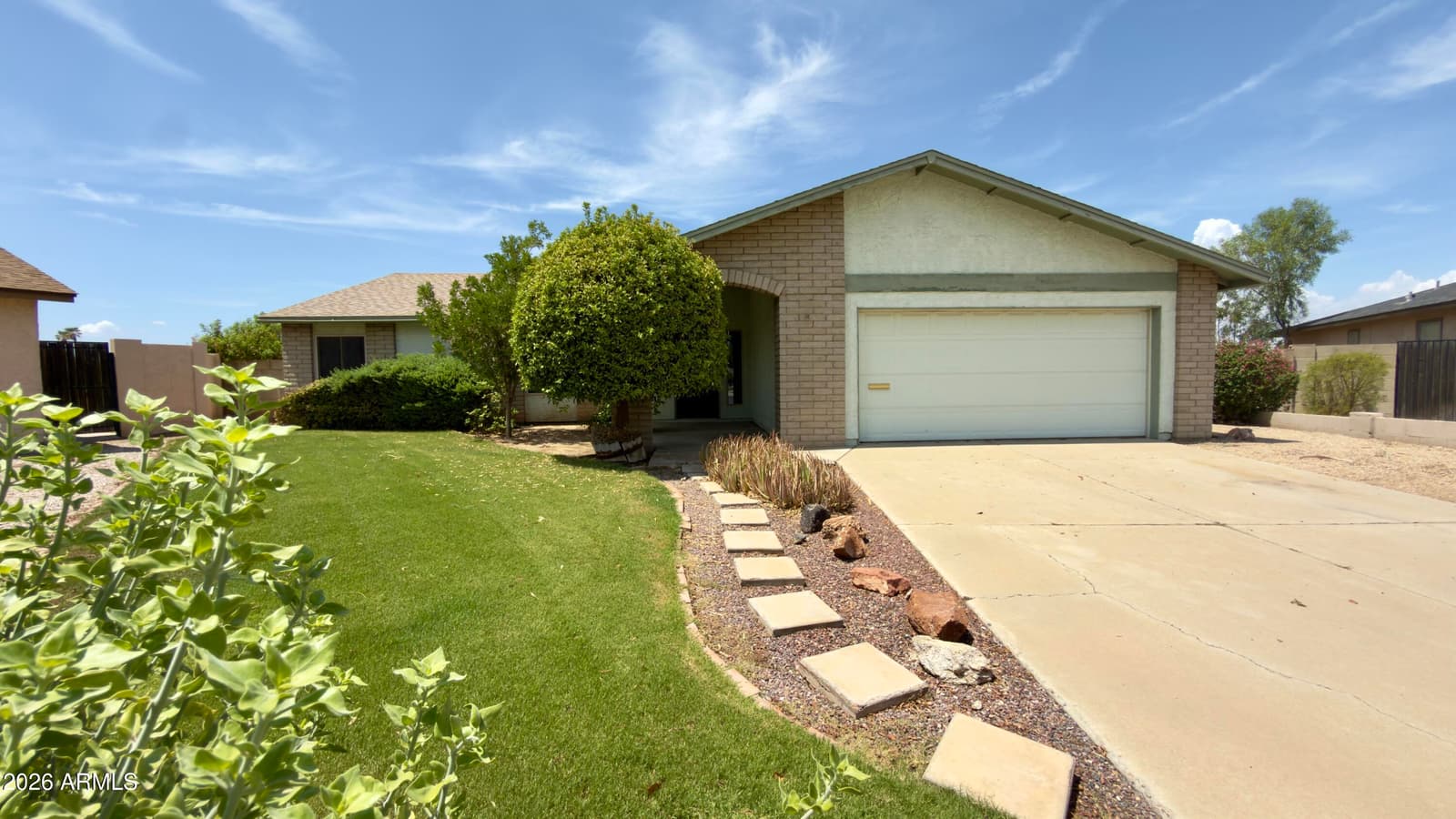 10121 W AVENIDA CORDONIZ, Phoenix, AZ 85037 — photo 1 of 21