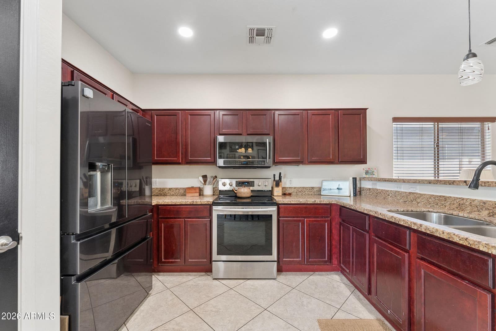 1404 W SANTA GERTRUDIS Trail, San Tan Valley, AZ 85143 — photo 17 of 48