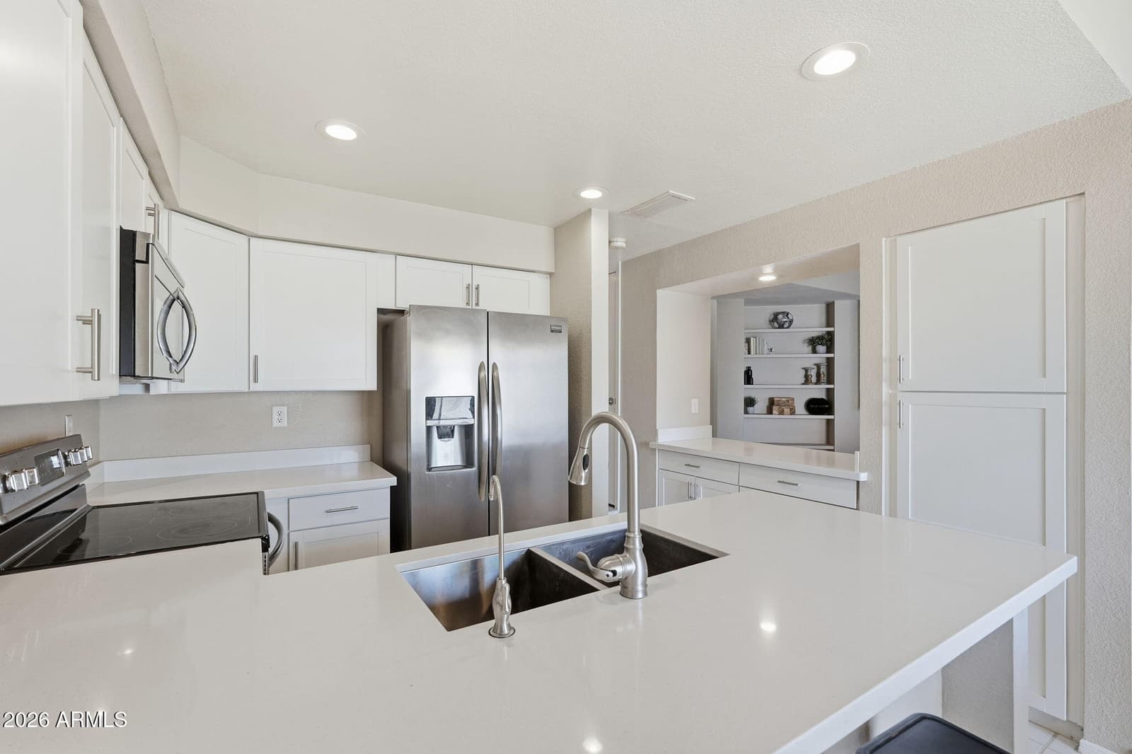 7716 S RITA Lane, Tempe, AZ 85284 — photo 11 of 37
