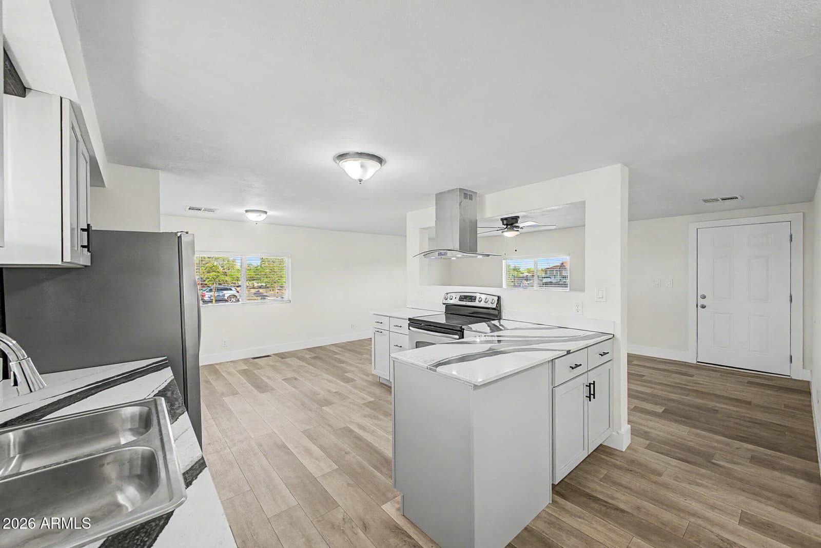 32012 N 169Th Avenue, Surprise, AZ 85387 — photo 10 of 27