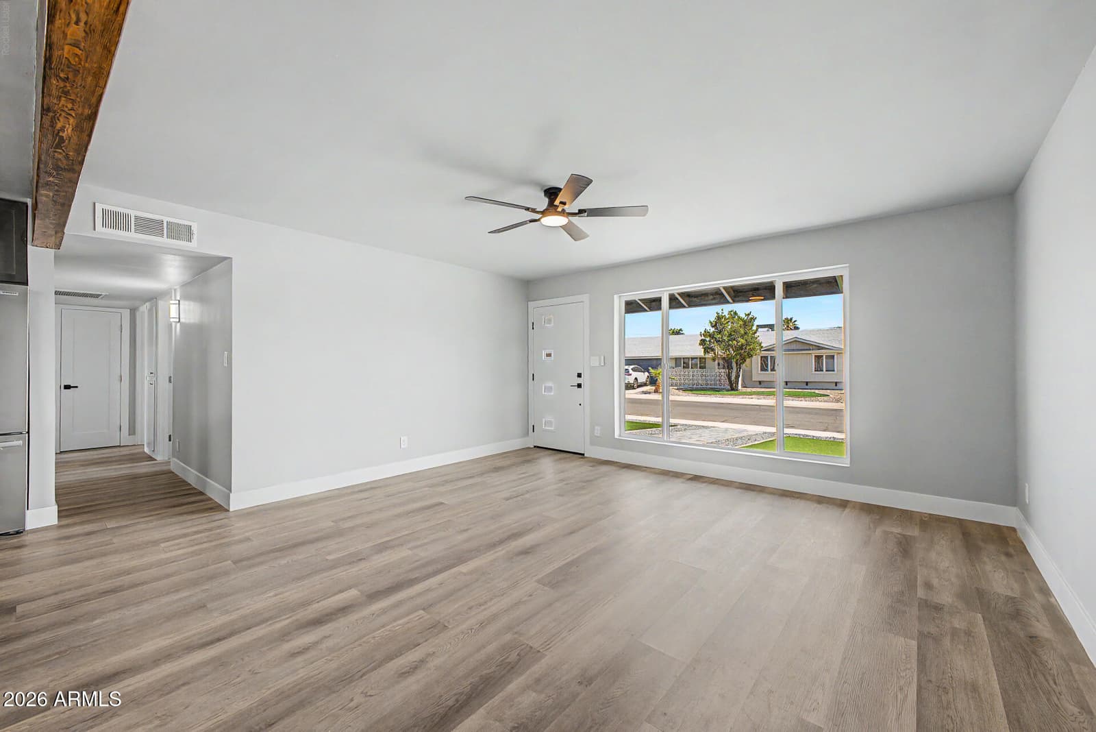 7832 E MONTE VISTA Road, Scottsdale, AZ 85257 — photo 9 of 30