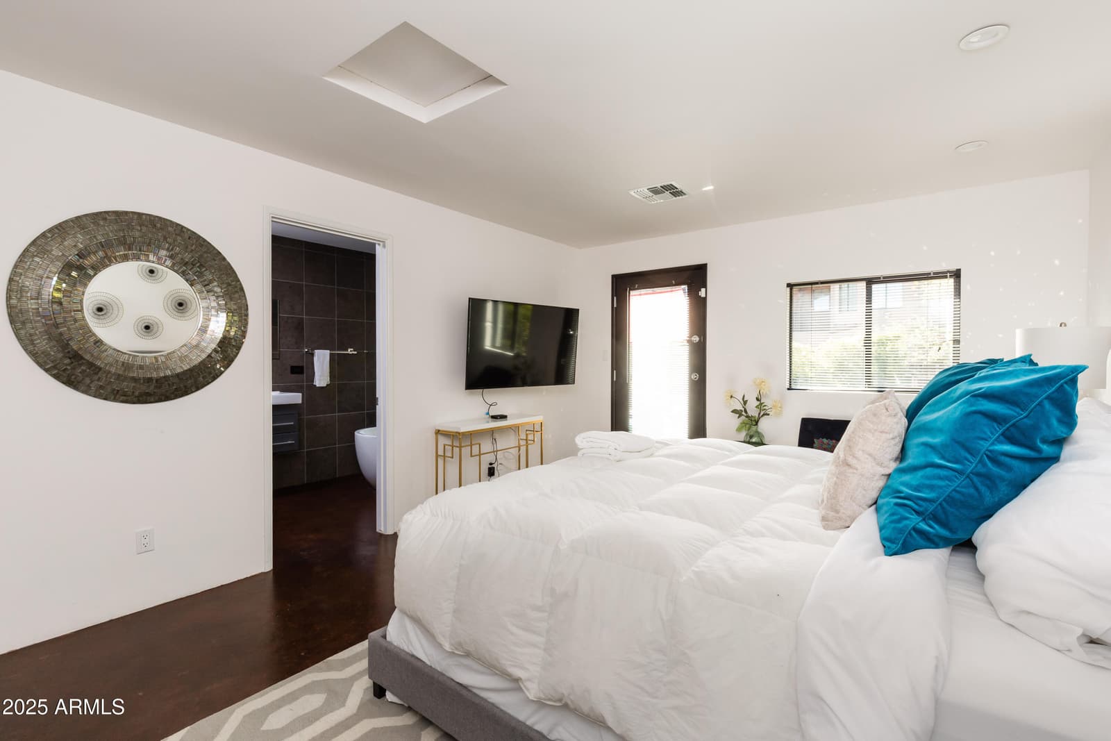 5002 N 38th Place, Phoenix, AZ 85018 — photo 13 of 44
