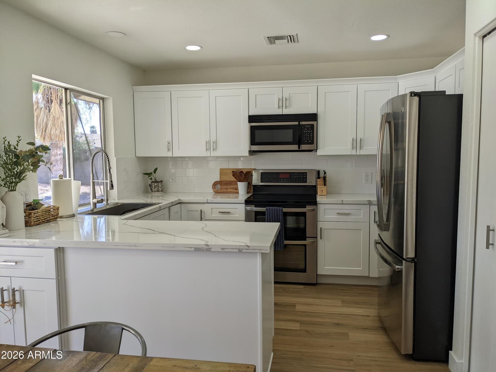 1905 N VERANO Way, Chandler, AZ 85224 — photo 7 of 35