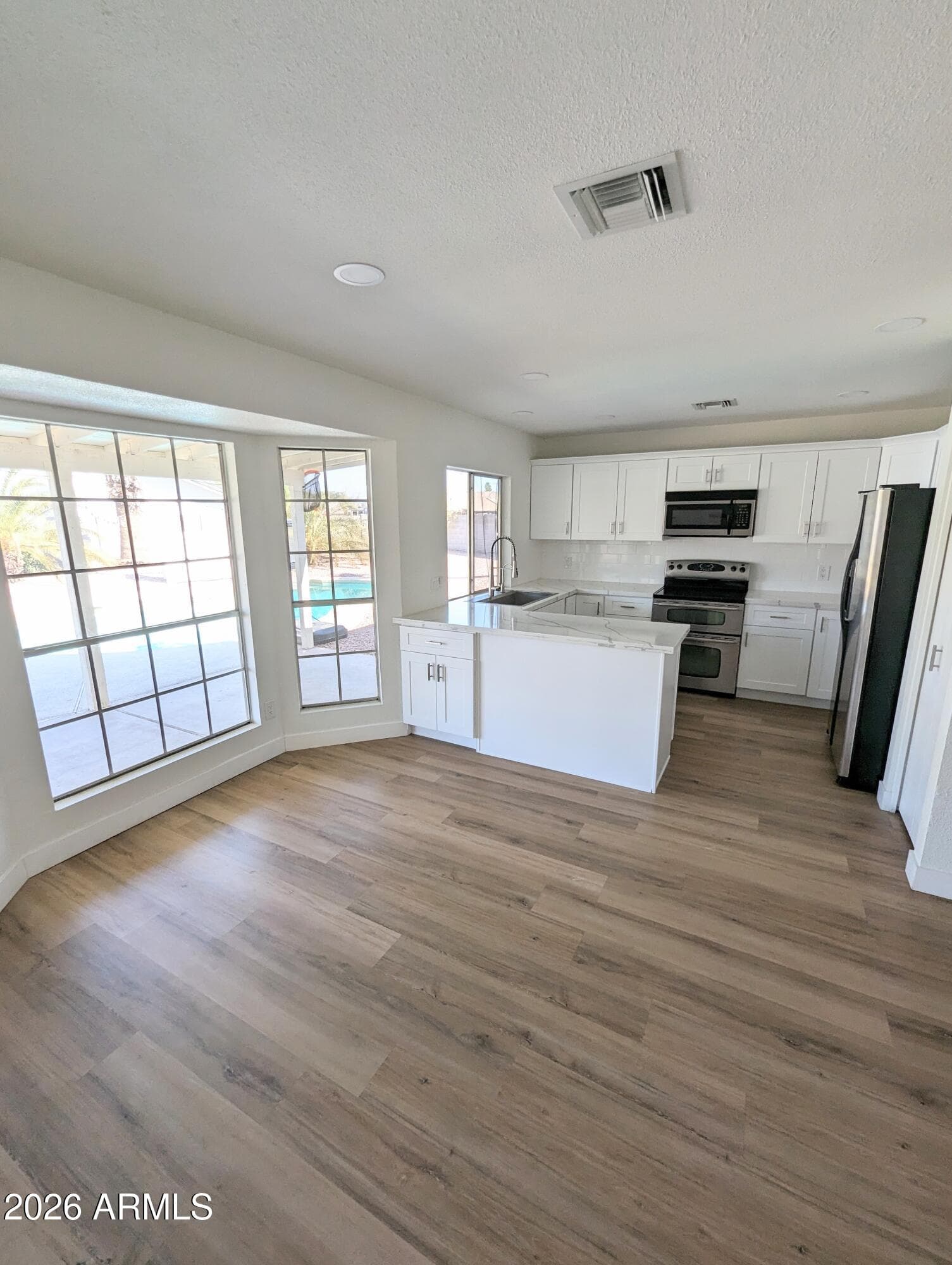 1905 N VERANO Way, Chandler, AZ 85224 — photo 6 of 35