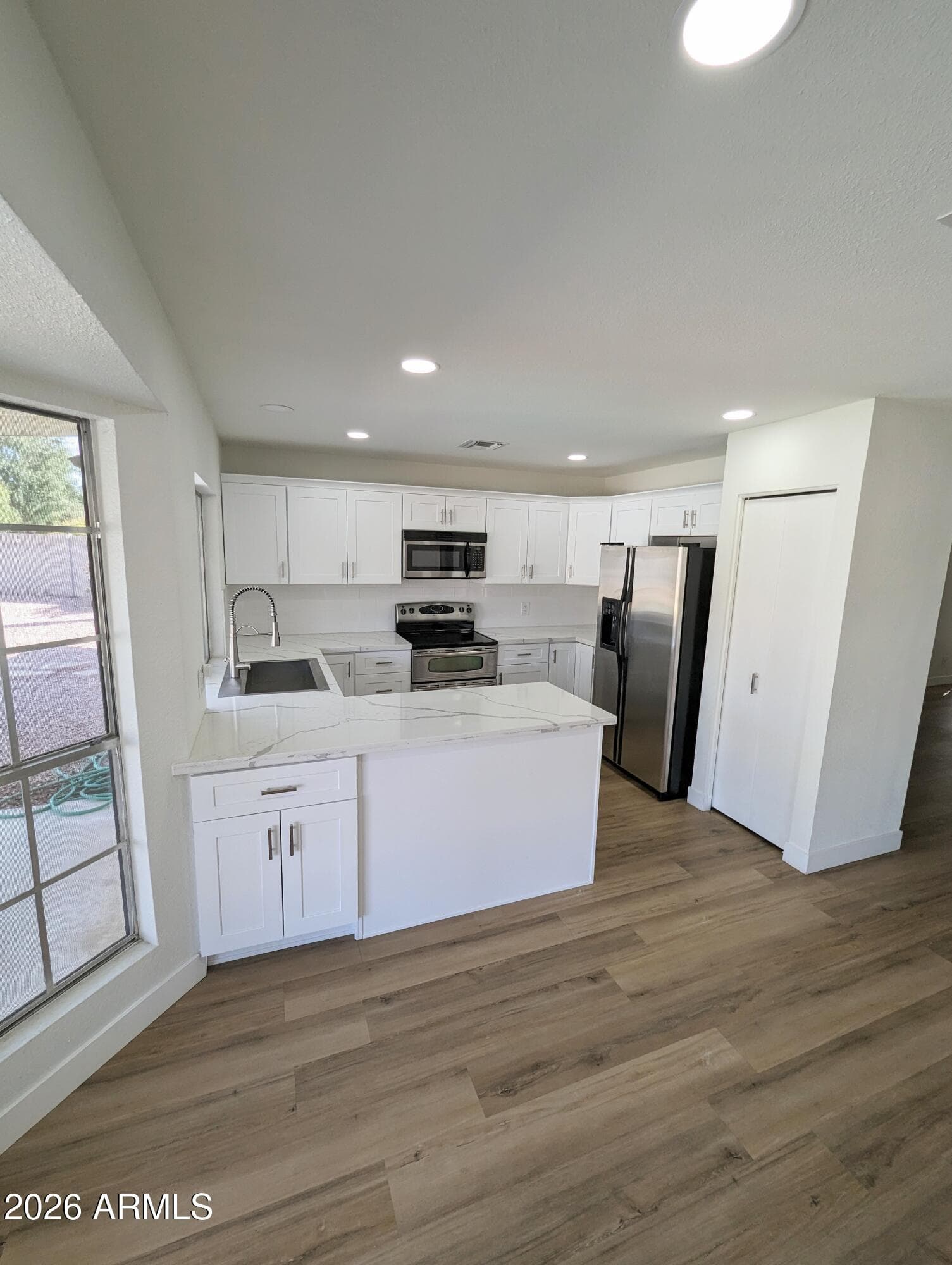 1905 N VERANO Way, Chandler, AZ 85224 — photo 5 of 35