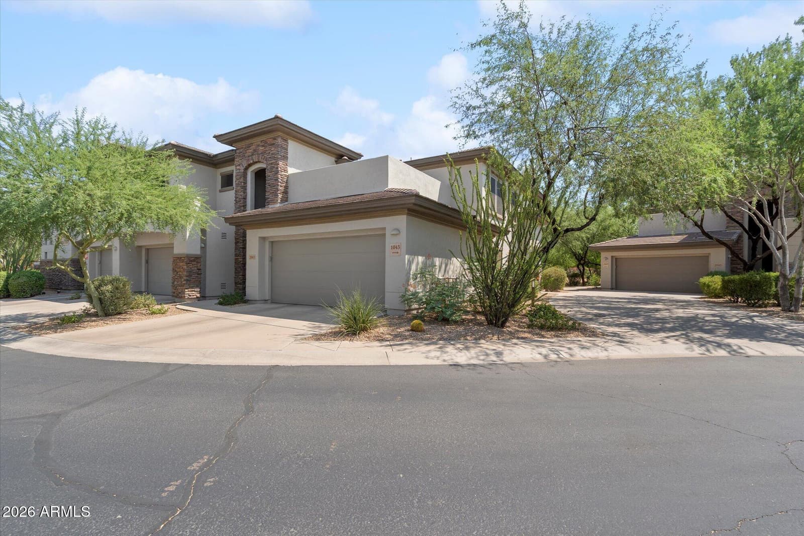 33550 N DOVE LAKES Drive 2043, Cave Creek, AZ 85331 — photo 1 of 23
