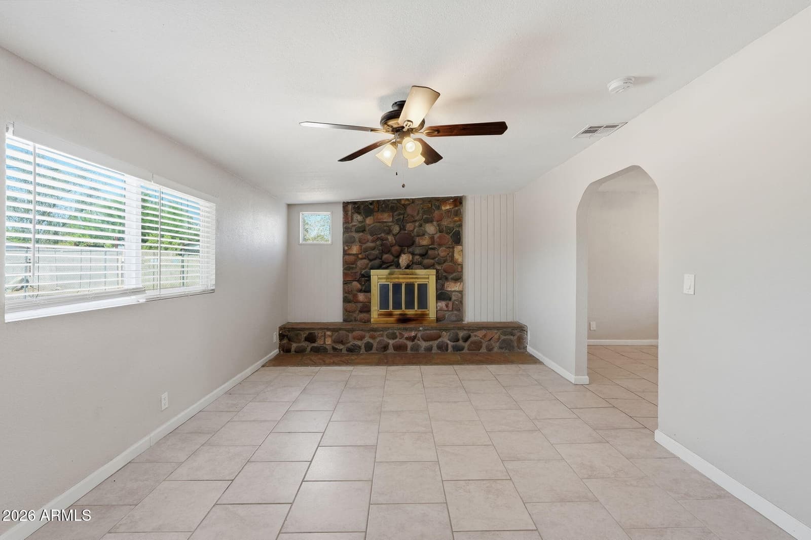 4138 E BLUEFIELD Avenue, Phoenix, AZ 85032 — photo 7 of 41