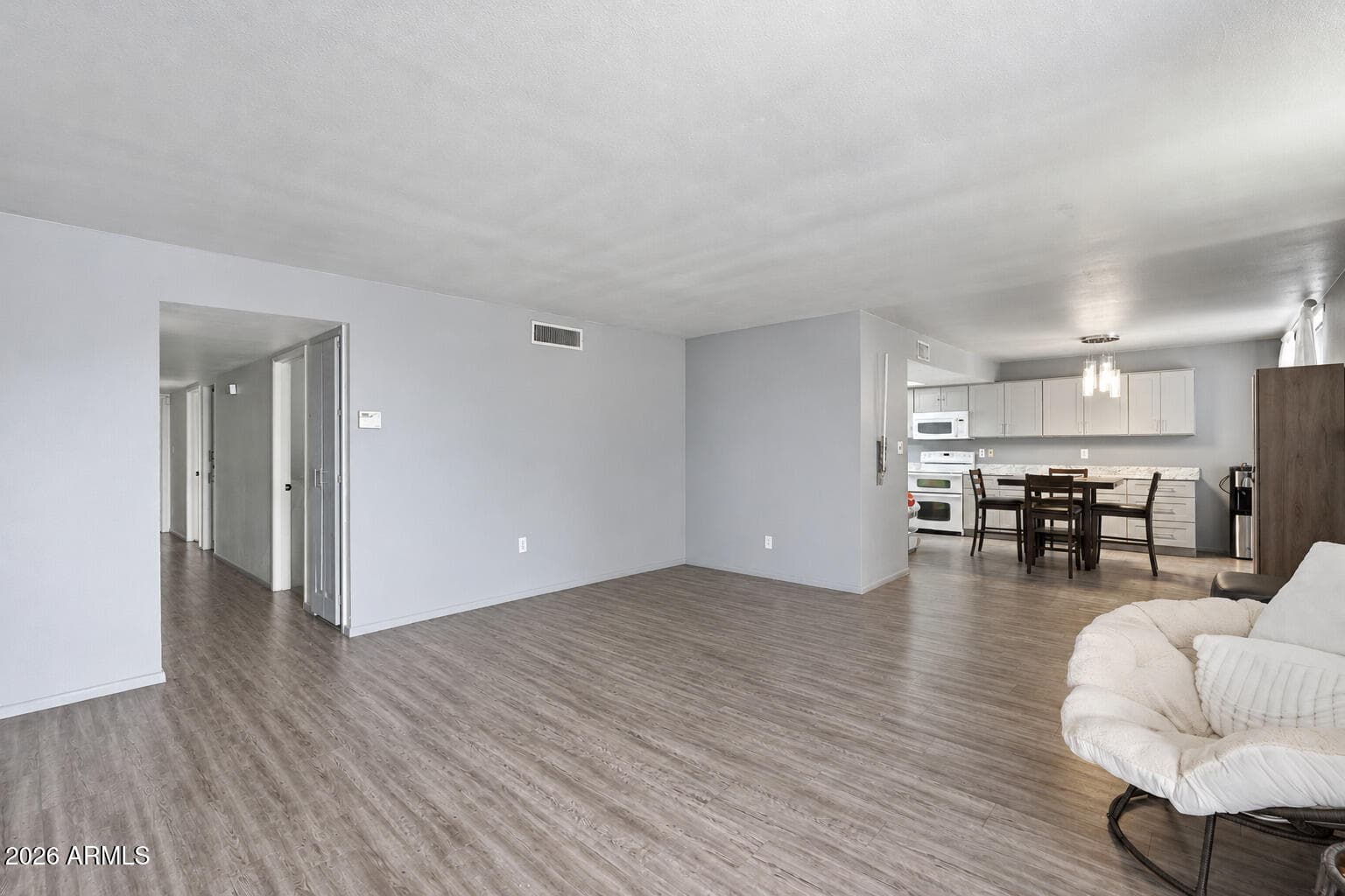 6327 N 34TH Lane, Phoenix, AZ 85017 — photo 3 of 27