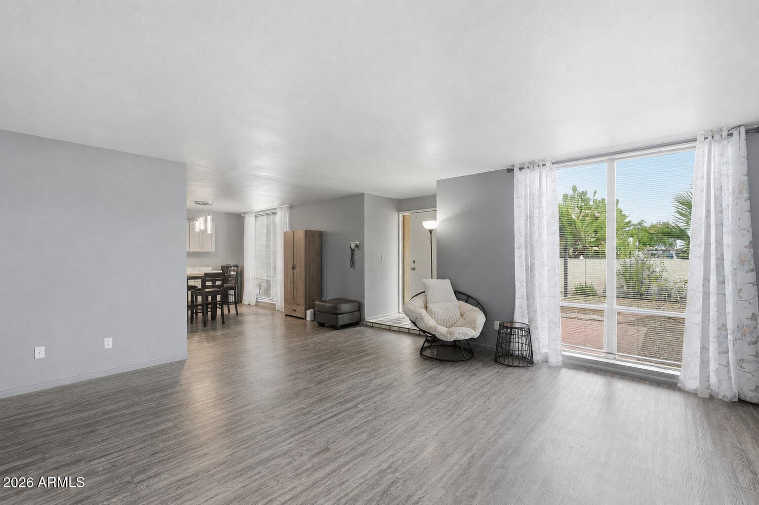 6327 N 34TH Lane, Phoenix, AZ 85017 — photo 4 of 27