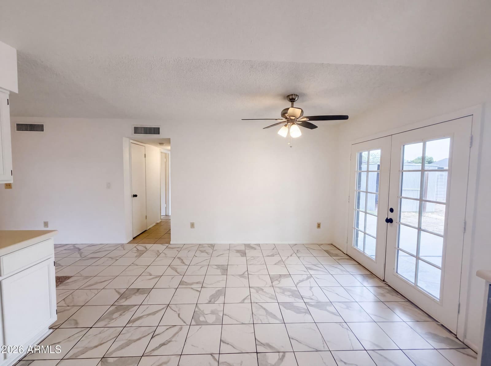 6036 N 72ND Drive, Glendale, AZ 85303 — photo 8 of 20