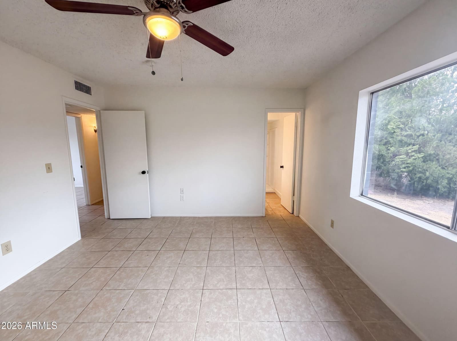 6036 N 72ND Drive, Glendale, AZ 85303 — photo 13 of 20