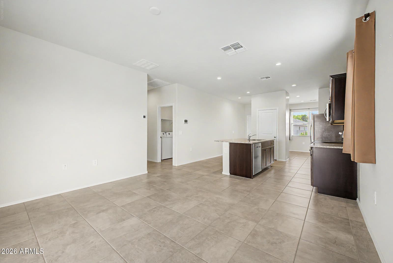 9370 E ORANGE GROVE Street, Florence, AZ 85132 — photo 12 of 34