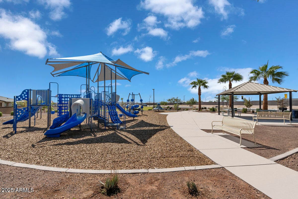 1462 S 182ND Lane, Goodyear, AZ 85338 — photo 3 of 4