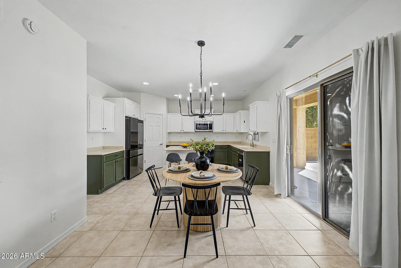 2209 W KATHLEEN Road, Phoenix, AZ 85023 — photo 10 of 36