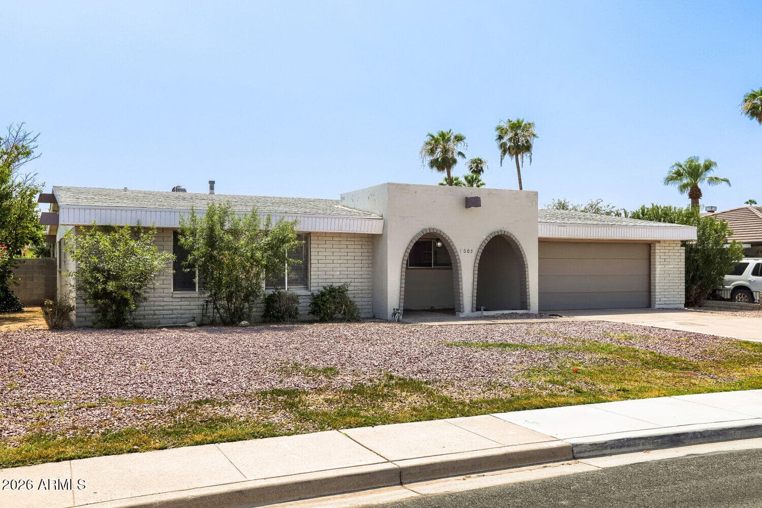 4005 W CAROL Avenue, Phoenix, AZ 85051 — photo 3 of 28