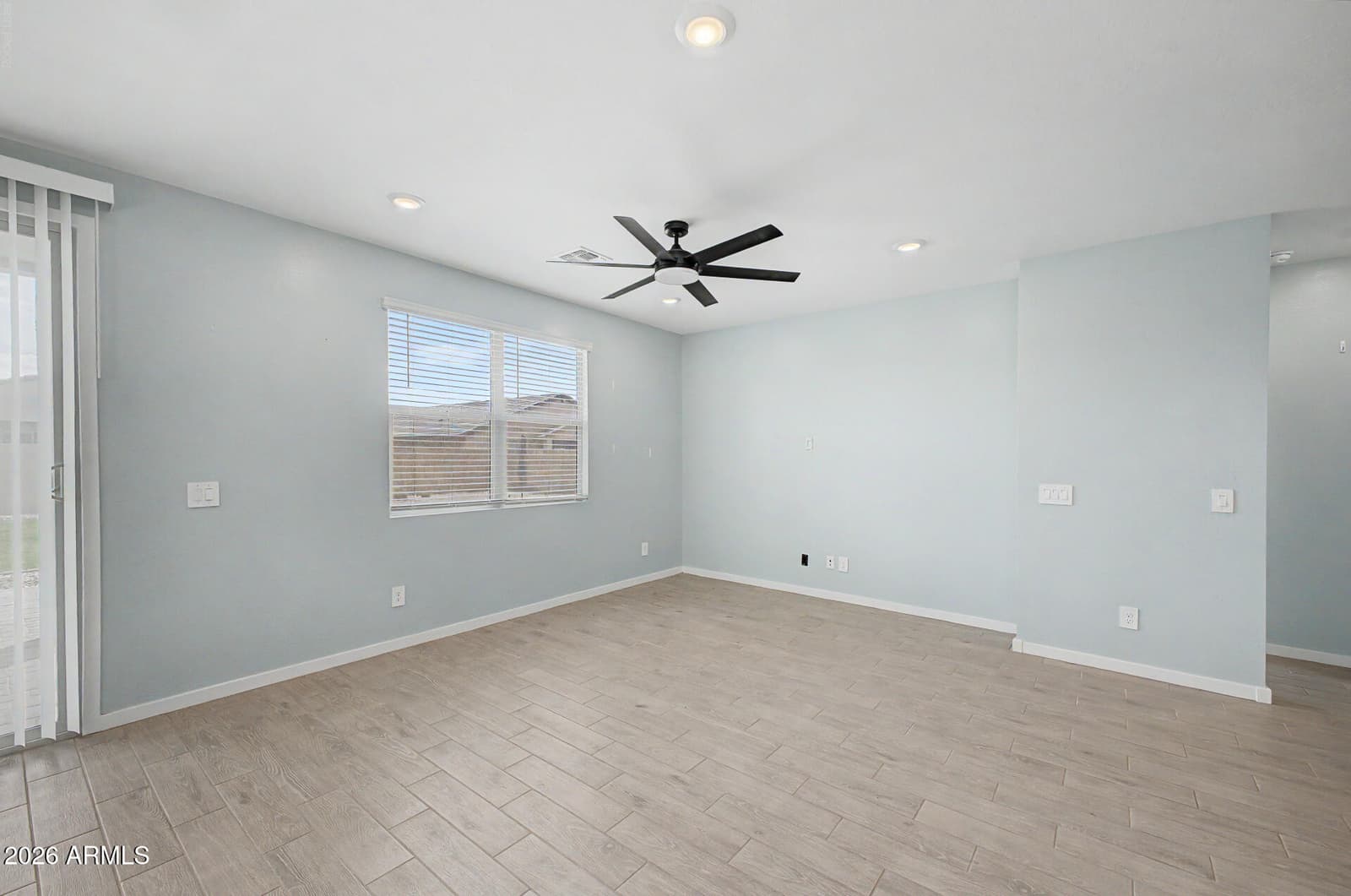2589 E SAN MIGUEL Drive, Casa Grande, AZ 85194 — photo 8 of 31