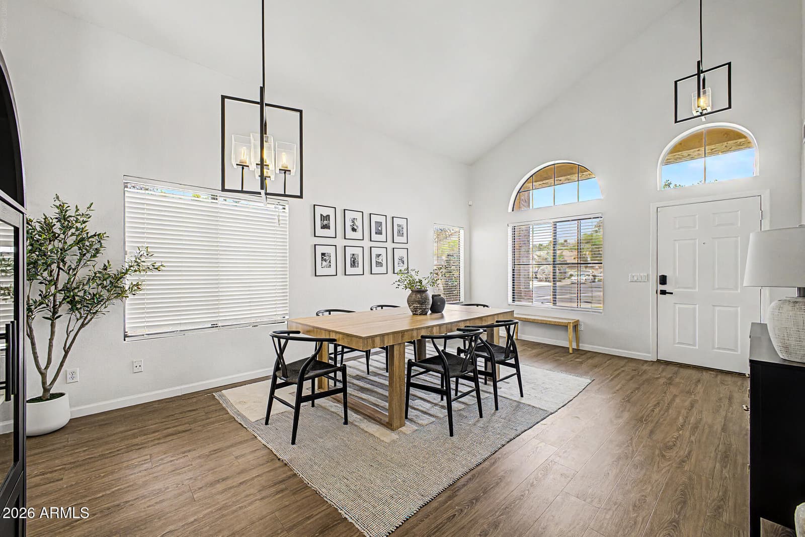 1247 W PINON Avenue, Gilbert, AZ 85233 — photo 5 of 30
