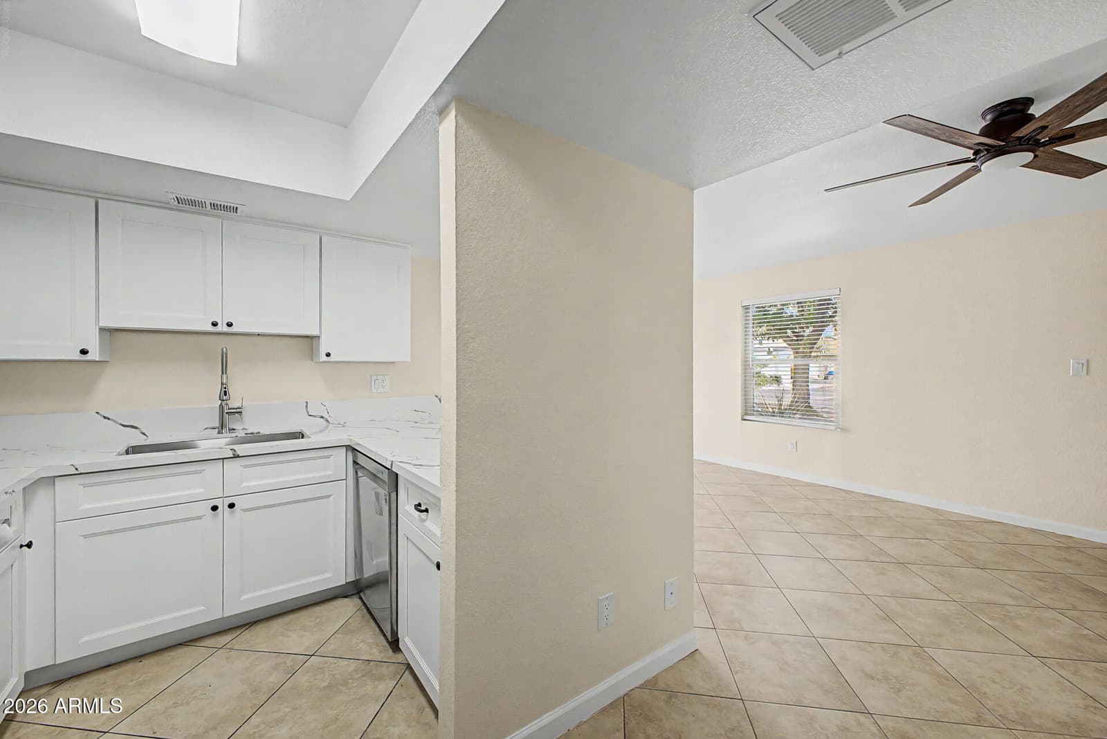 1342 W EMERALD Avenue 403, Mesa, AZ 85202 — photo 11 of 26