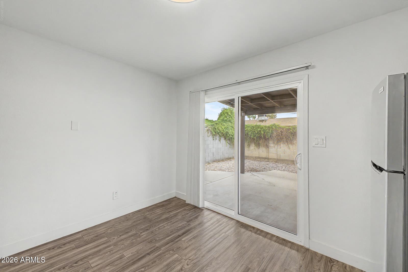 1327 S ALLEN Street, Mesa, AZ 85204 — photo 7 of 27