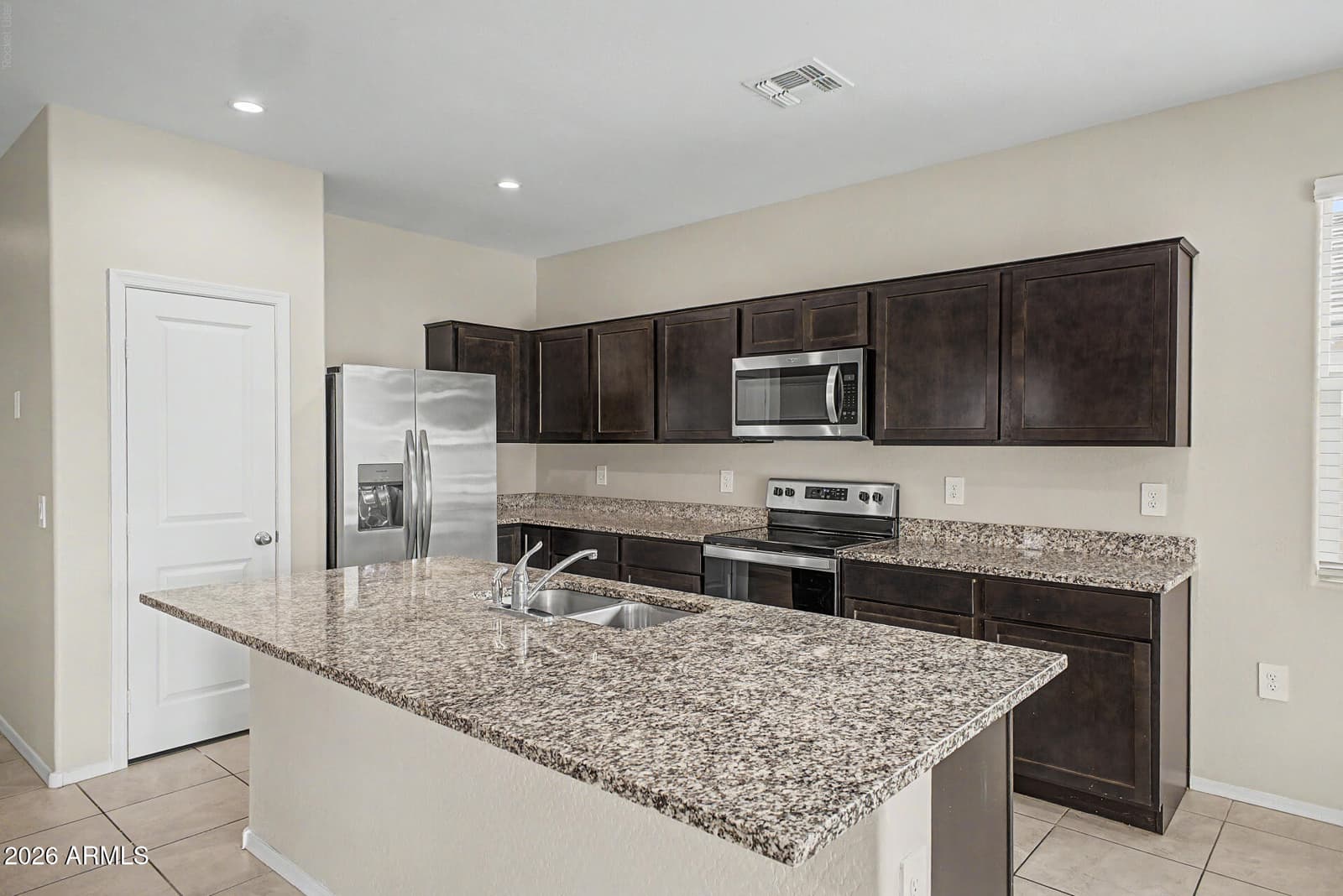 1405 W KENNEDY Avenue, Coolidge, AZ 85128 — photo 11 of 33