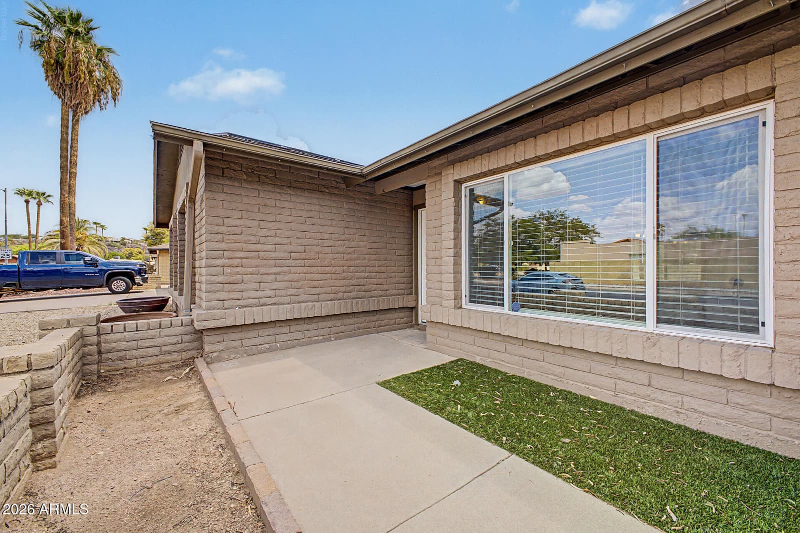 1831 W Evans Drive, Phoenix, AZ 85023 — photo 4 of 37