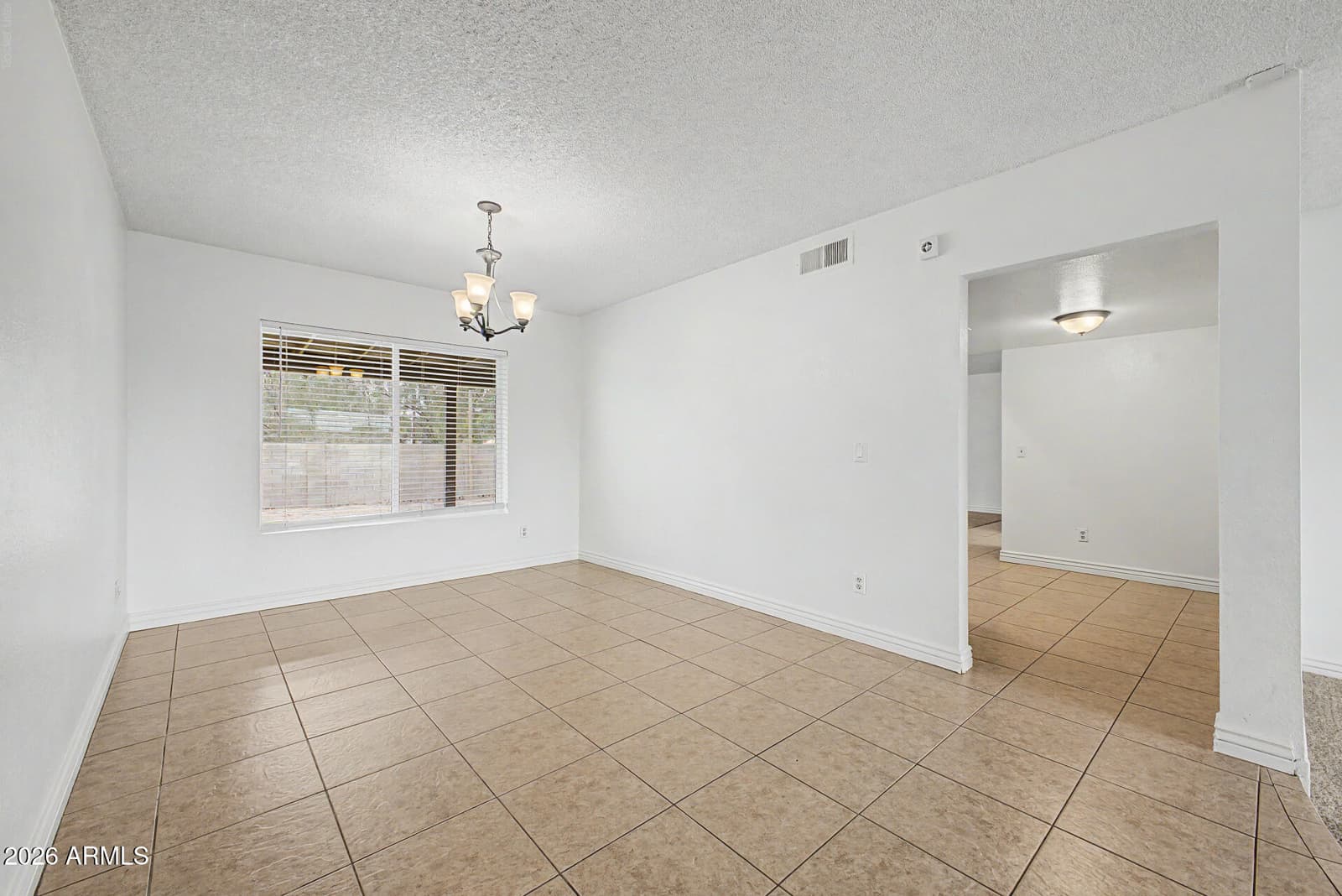 1831 W Evans Drive, Phoenix, AZ 85023 — photo 8 of 37