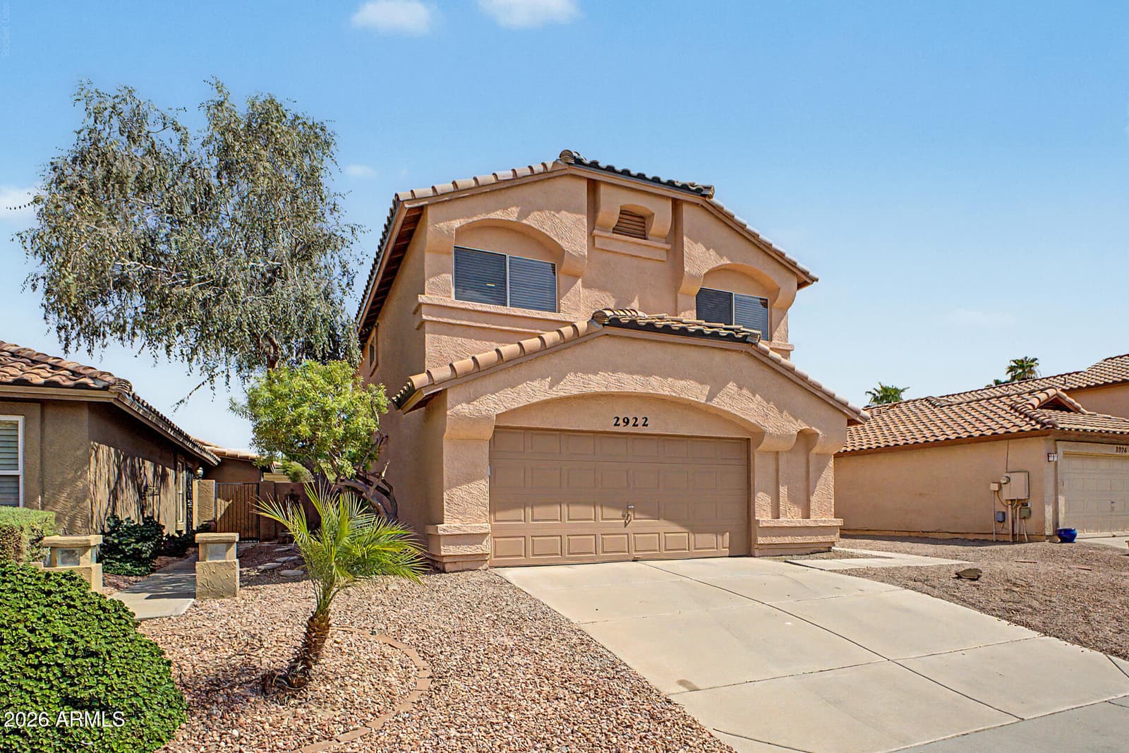 2922 E Woodland Drive, Phoenix, AZ 85048 — photo 4 of 40