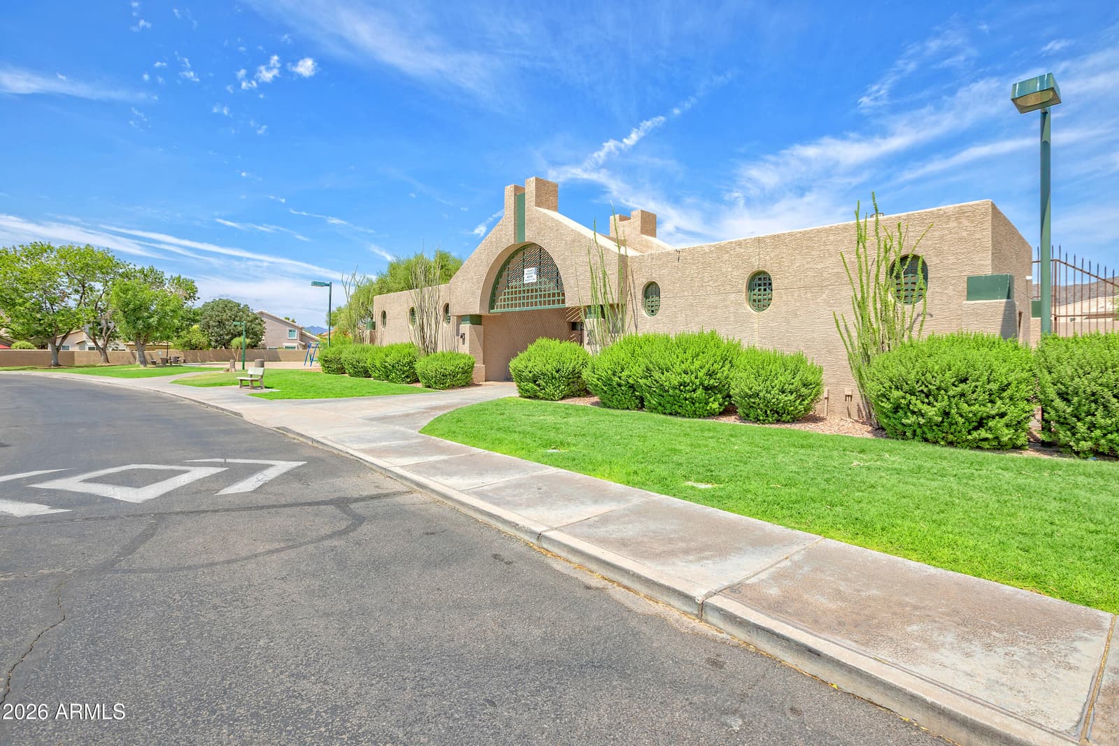 2542 E MOUNTAIN SKY Avenue, Phoenix, AZ 85048 — photo 32 of 76