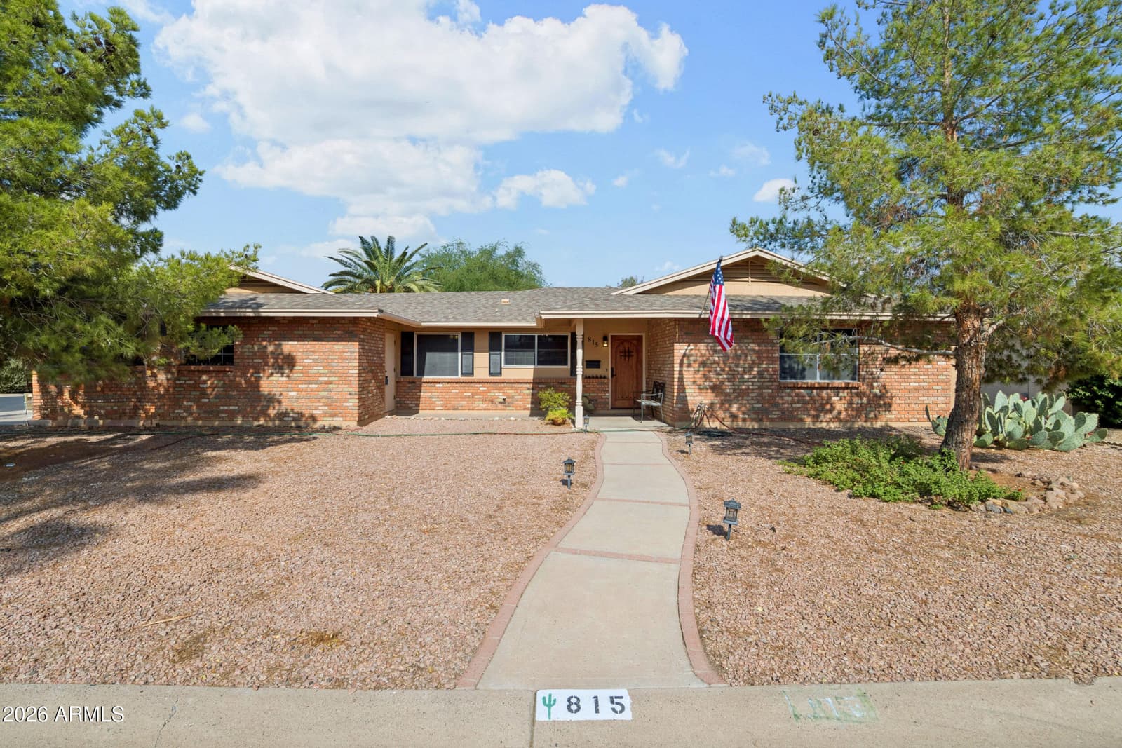 815 S SARANAC Avenue, Mesa, AZ 85208 — photo 1 of 49