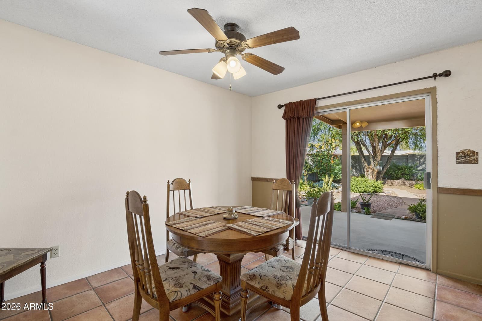 815 S SARANAC Avenue, Mesa, AZ 85208 — photo 12 of 49