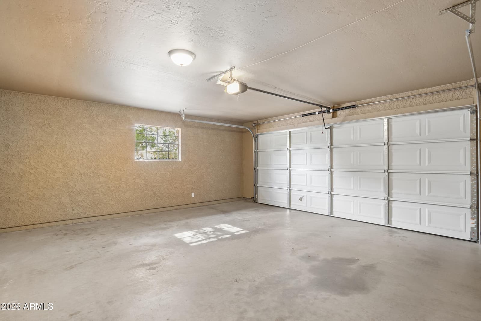 815 S SARANAC Avenue, Mesa, AZ 85208 — photo 32 of 49