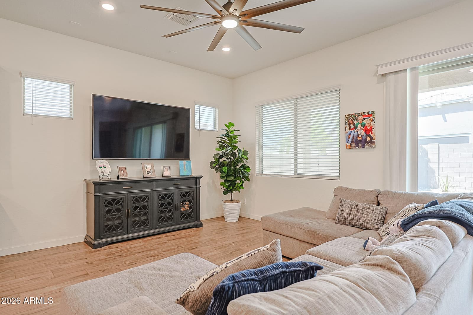 23942 N 166th Lane, Surprise, AZ 85387 — photo 7 of 31