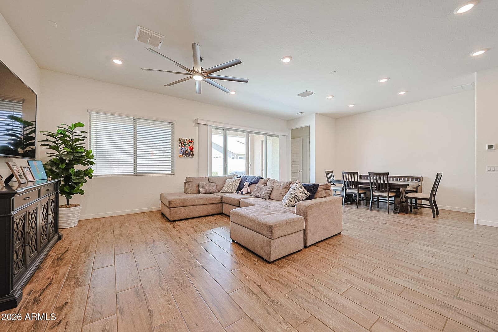 23942 N 166th Lane, Surprise, AZ 85387 — photo 10 of 31