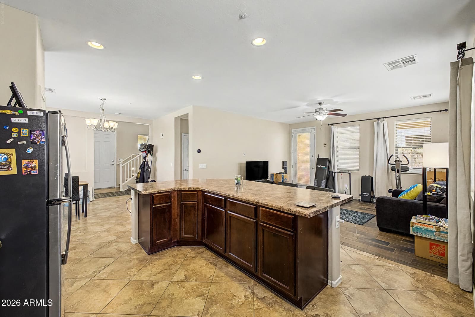 3306 E MEADOWVIEW Drive, Gilbert, AZ 85298 — photo 10 of 104