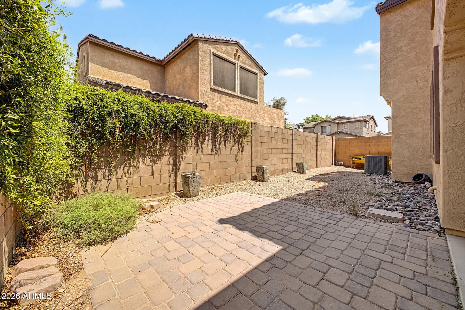 3306 E MEADOWVIEW Drive, Gilbert, AZ 85298 — photo 31 of 104