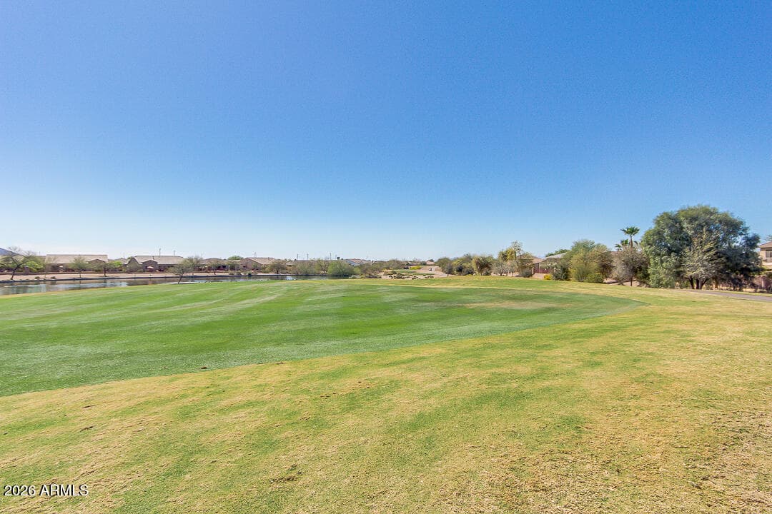 3306 E MEADOWVIEW Drive, Gilbert, AZ 85298 — photo 36 of 104