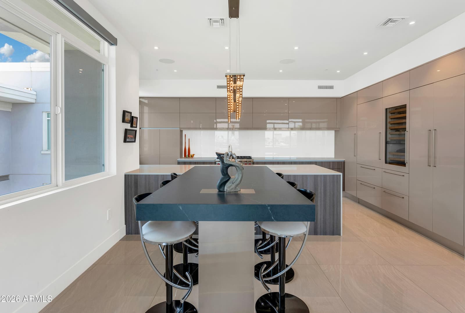 3801 N GOLDWATER Boulevard 402, Scottsdale, AZ 85251 — photo 4 of 31