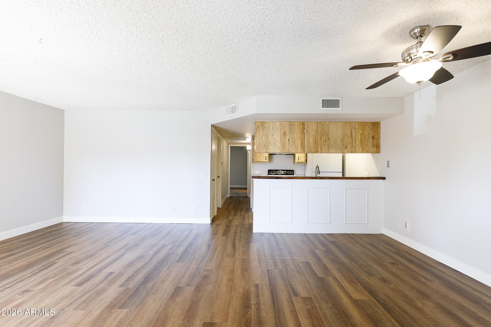 8808 N 8TH Street 203, Phoenix, AZ 85020 — photo 8 of 23