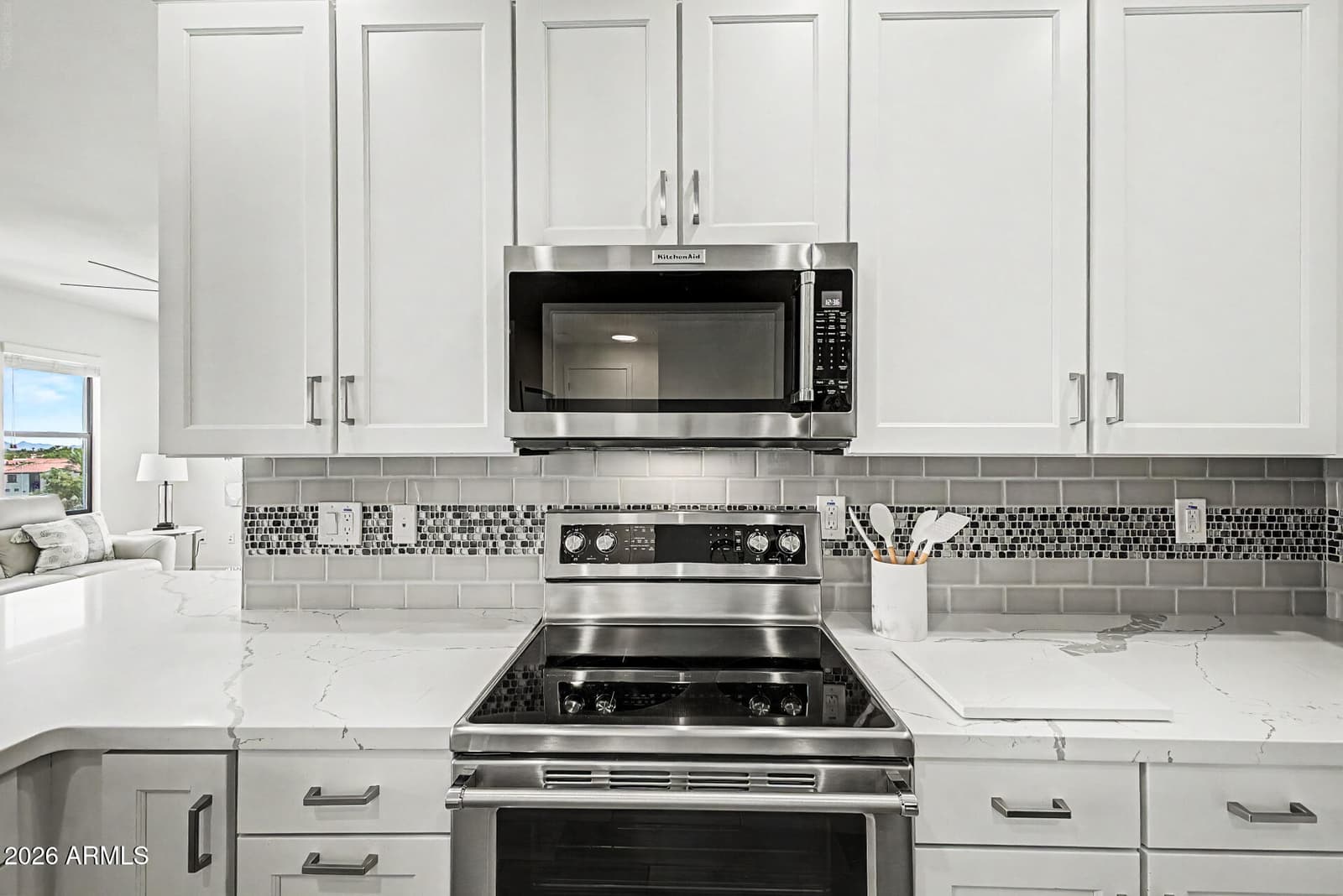 2511 W QUEEN CREEK Road 426, Chandler, AZ 85248 — photo 5 of 40