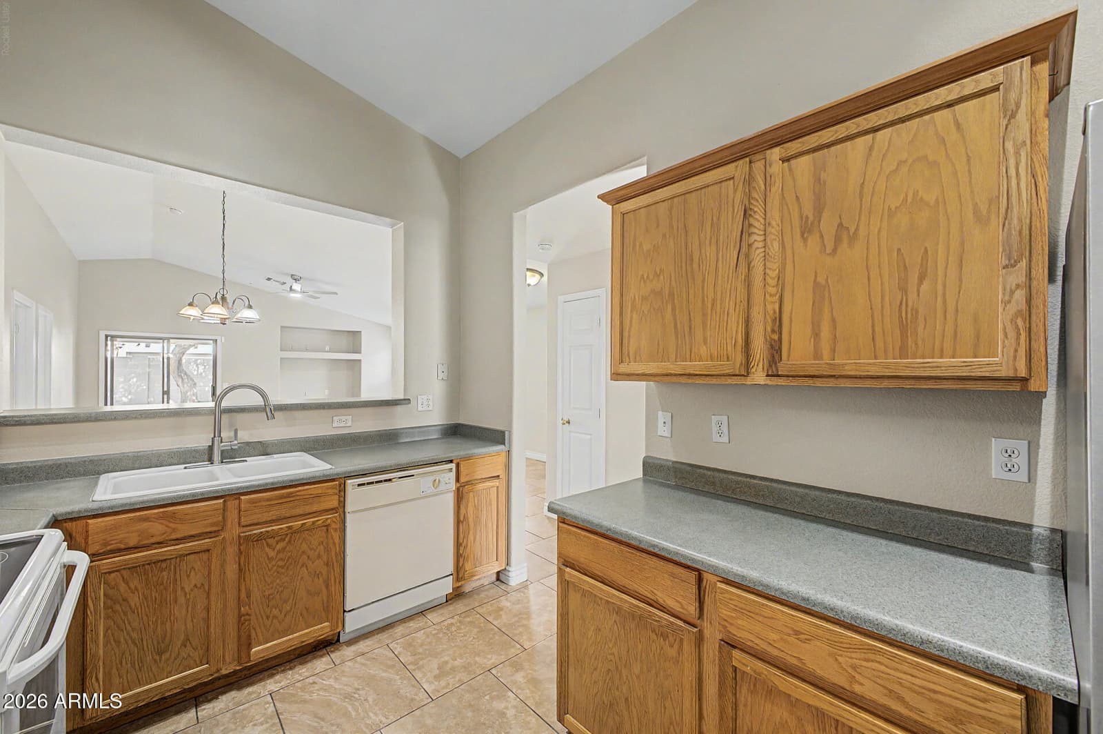 2721 S KEENE, Mesa, AZ 85209 — photo 10 of 88