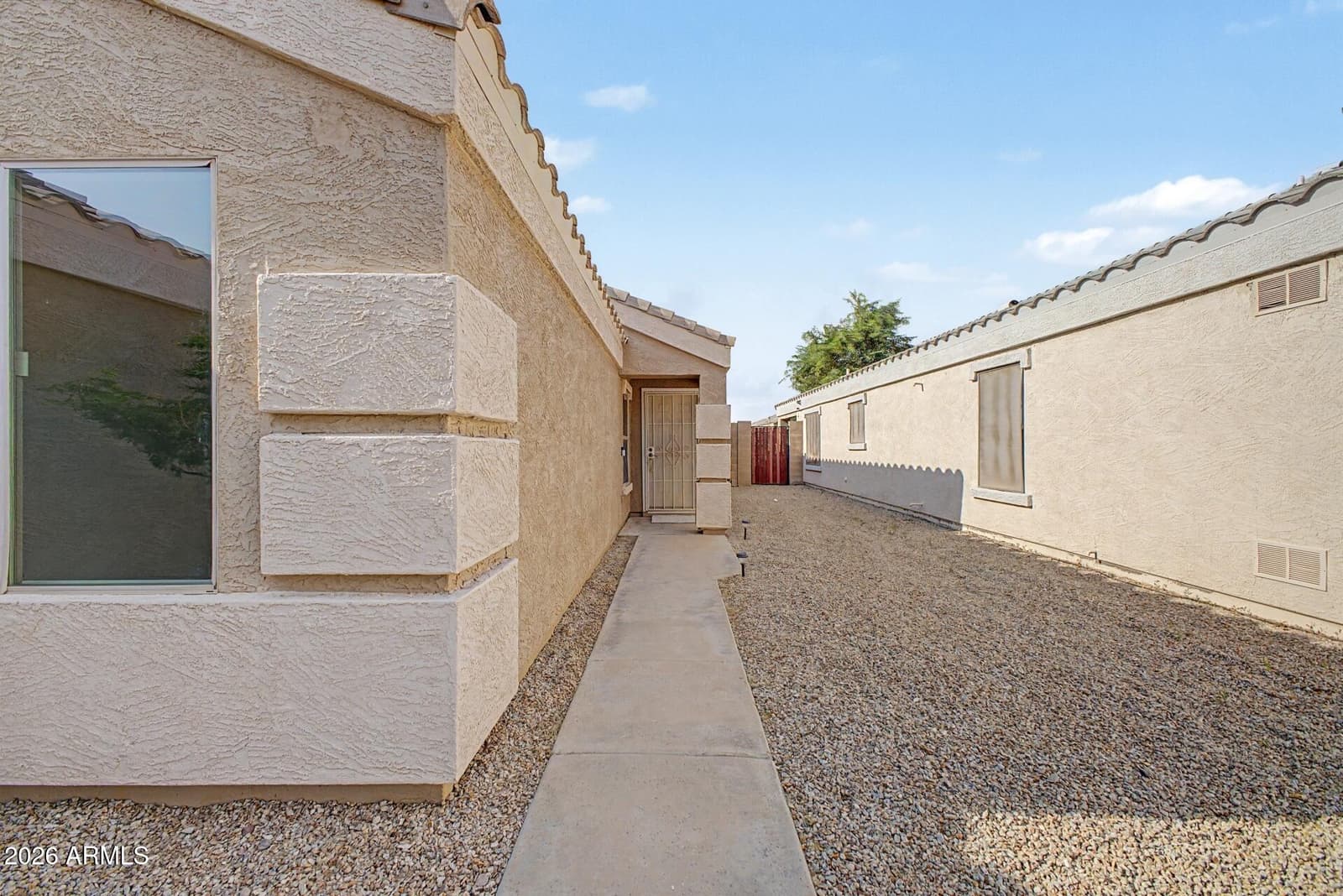 1226 E MADDISON Street, San Tan Valley, AZ 85140 — photo 3 of 35