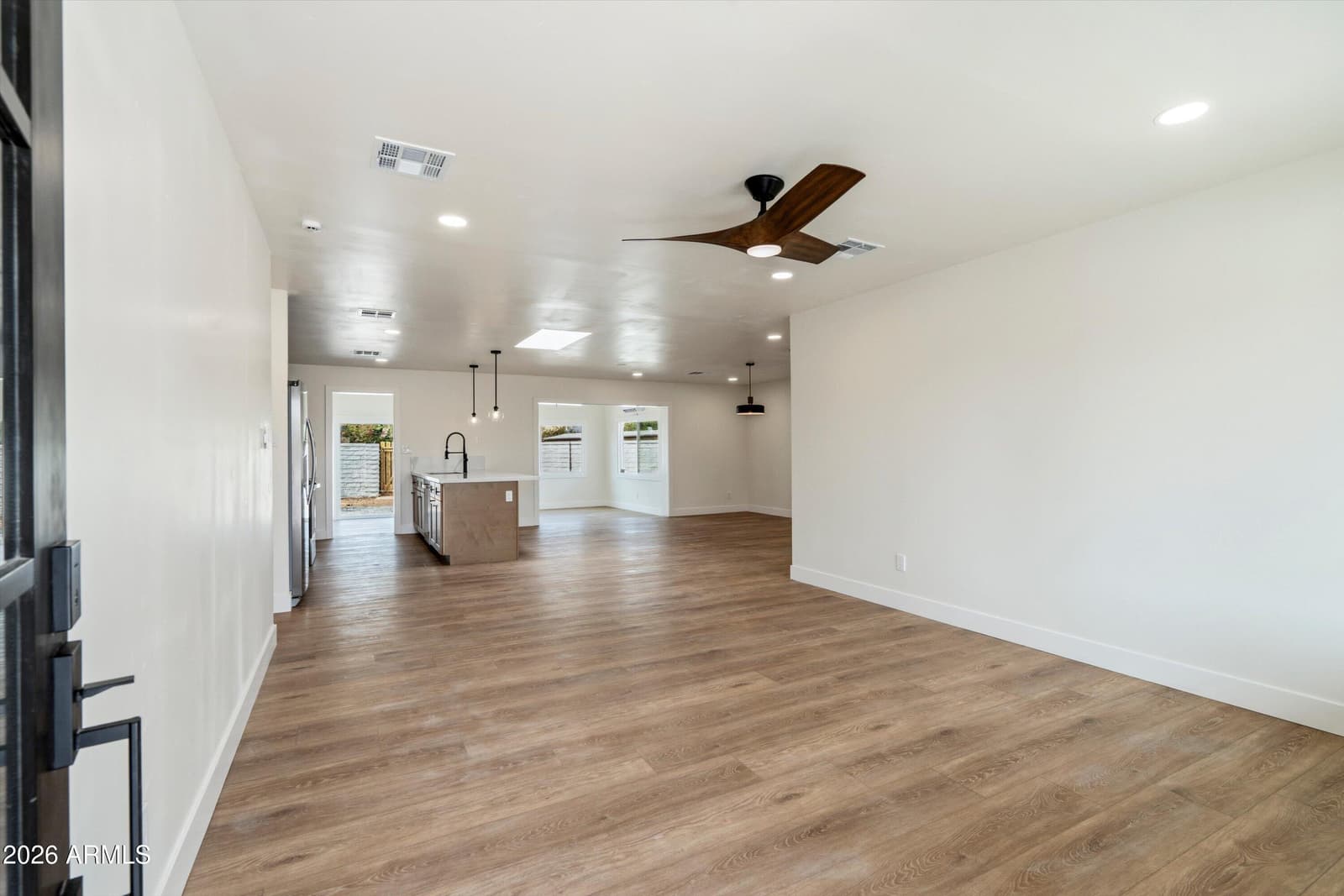 1717 E CAMPUS Drive, Tempe, AZ 85282 — photo 5 of 36