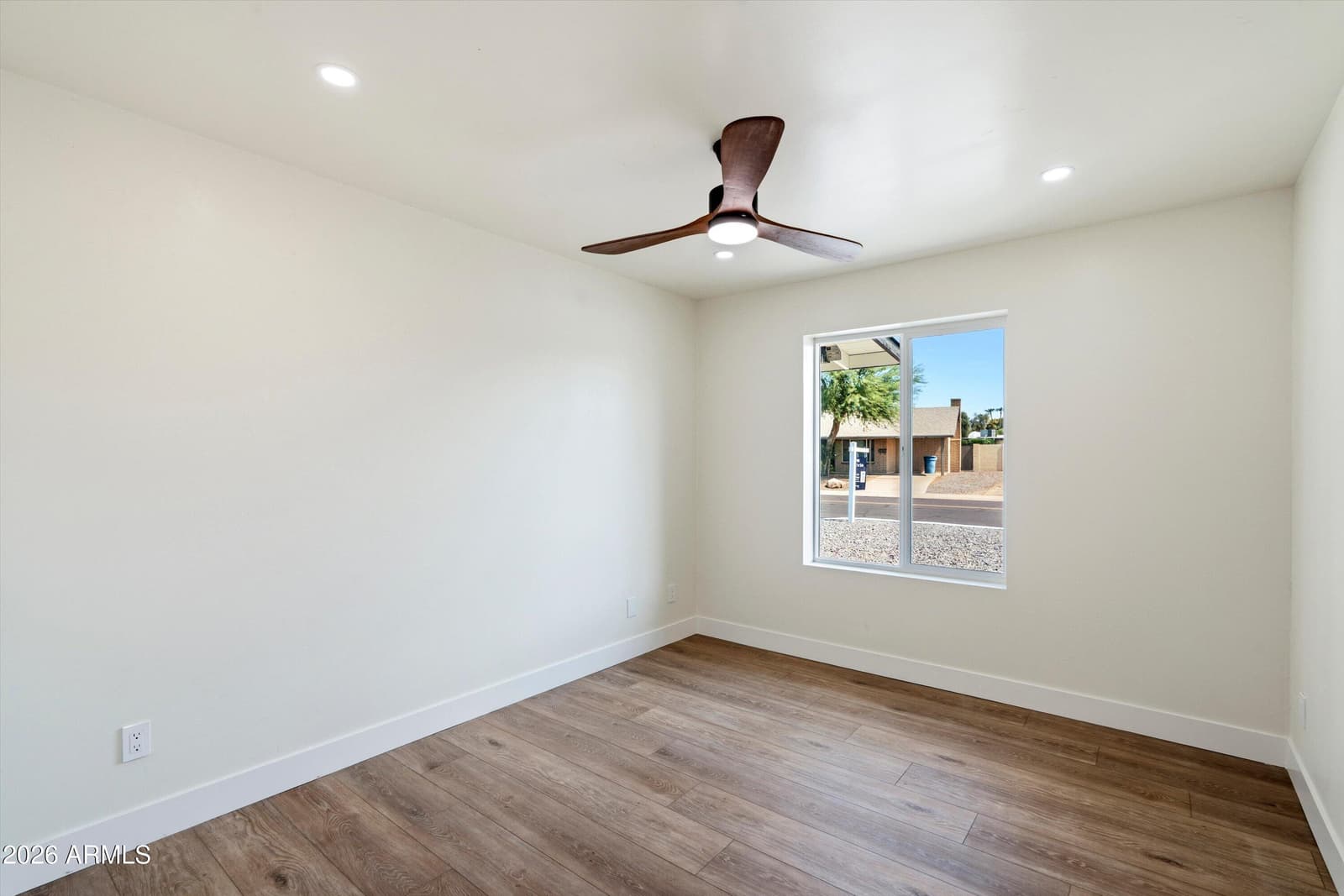 1717 E CAMPUS Drive, Tempe, AZ 85282 — photo 17 of 36