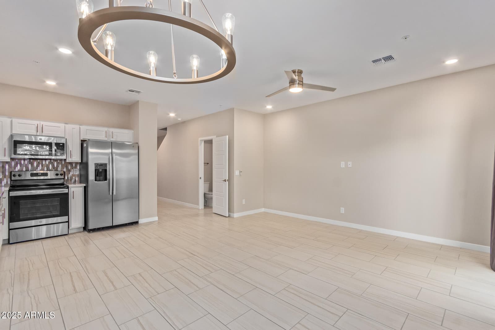 2134 W Harmont Drive, Phoenix, AZ 85021 — photo 8 of 72
