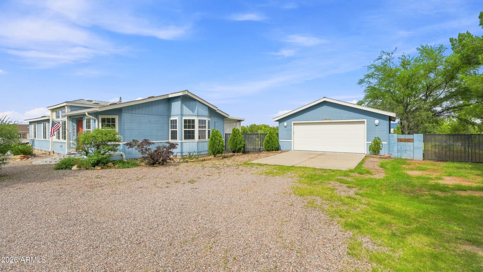7005 S Elmer Loop, Hereford, AZ 85615 — photo 1 of 44