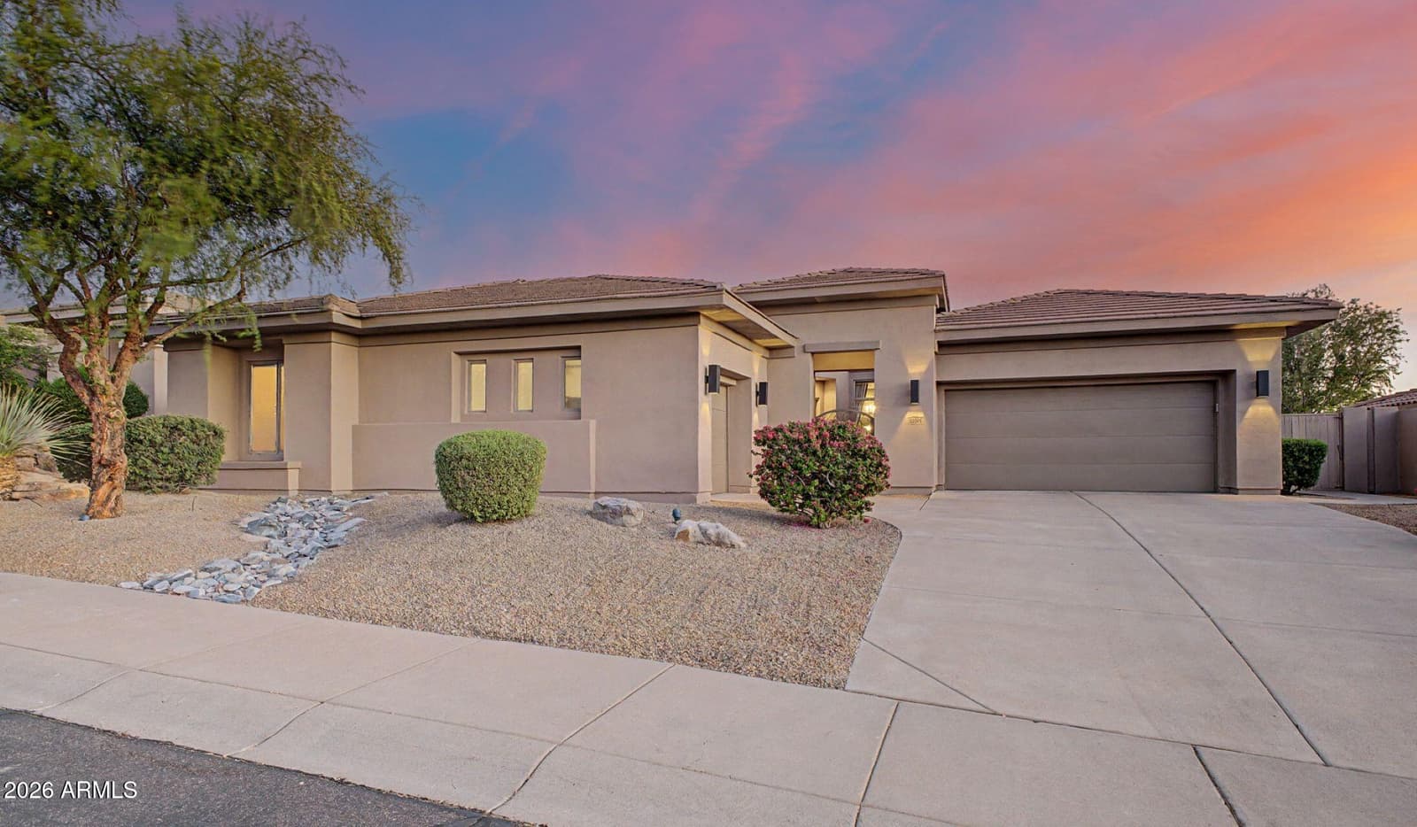 10975 E KORA Lane, Scottsdale, AZ 85255 — photo 4 of 40
