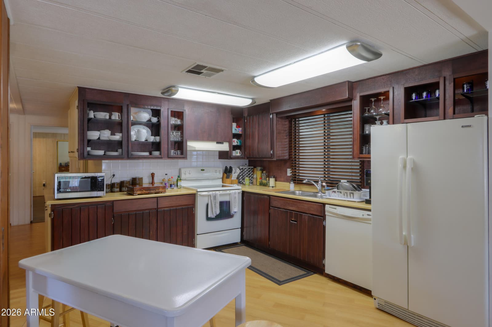 15602 N 16TH Drive, Phoenix, AZ 85023 — photo 11 of 28